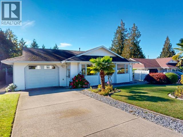 4045 Savary Pl, Powell River, BC V8A 5R7