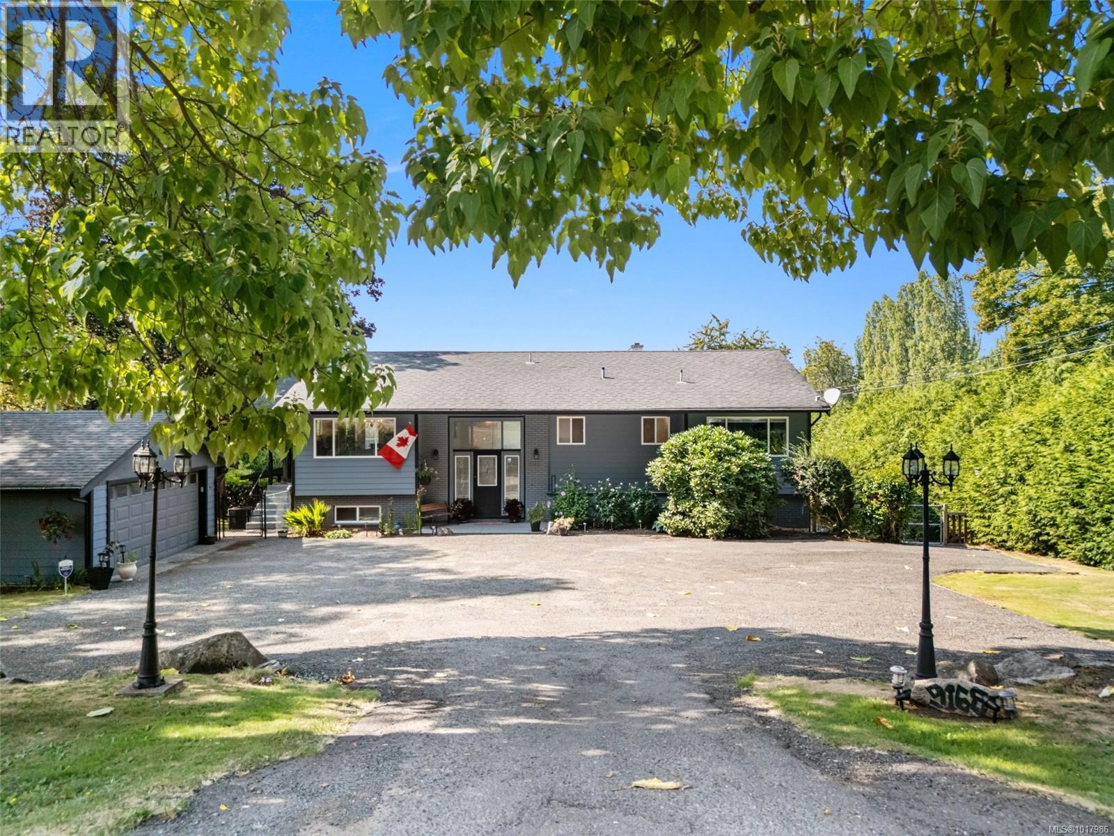 9168 W Saanich Rd, North Saanich, BC V8L 5T4