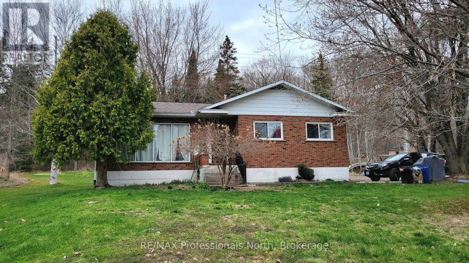 542 Highway 60, Huntsville, ON P1H 1B5