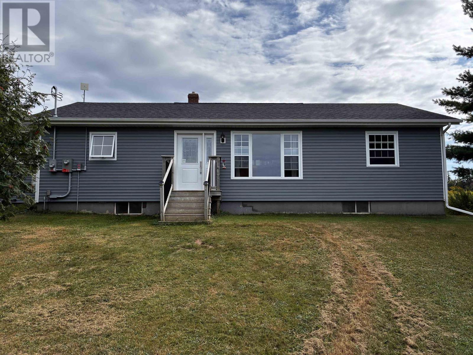 1042 Donagh Rd, Donagh, PE C1B 0X2