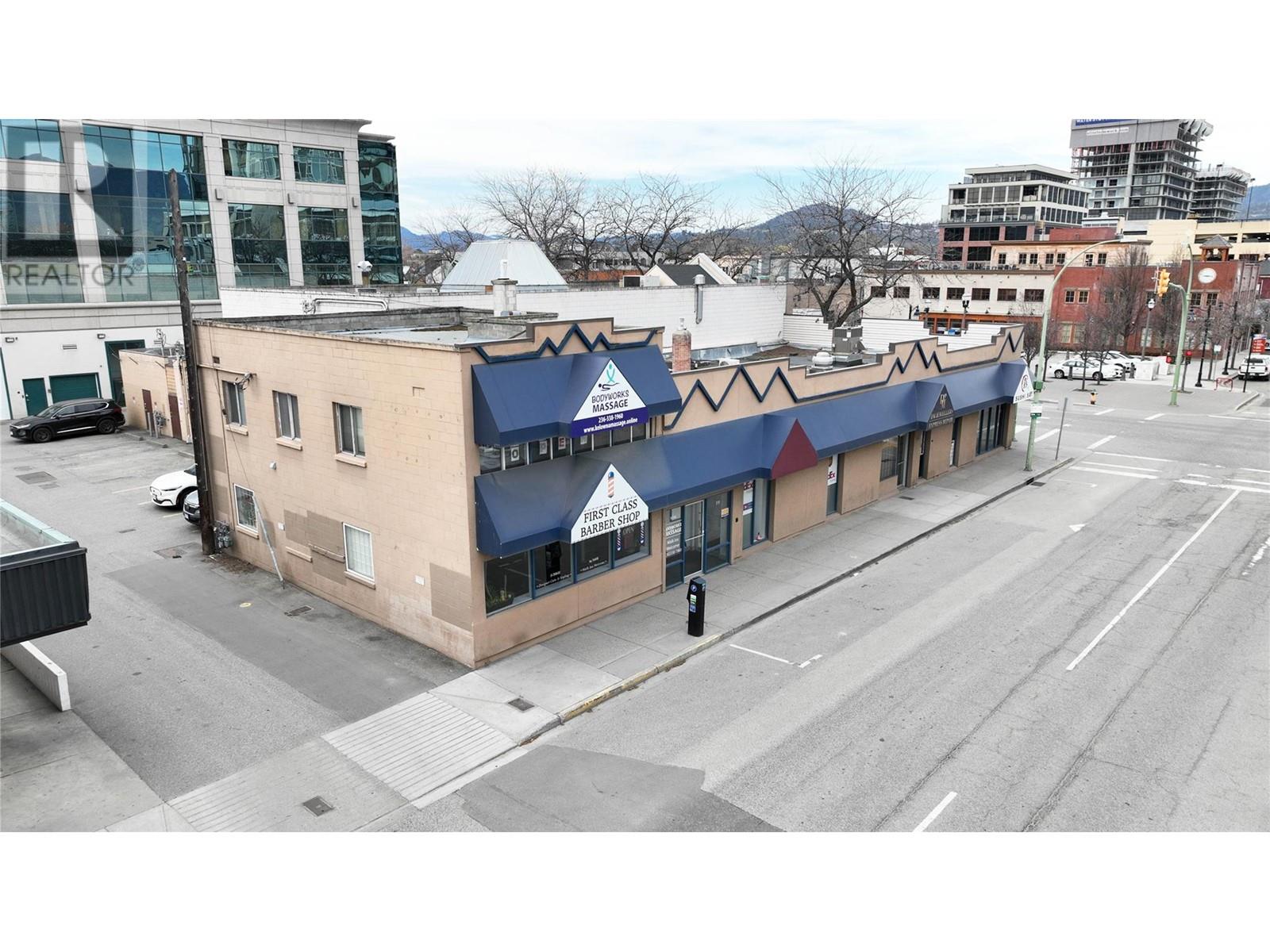 1607 Ellis St, Kelowna, BC V1Y 2A8