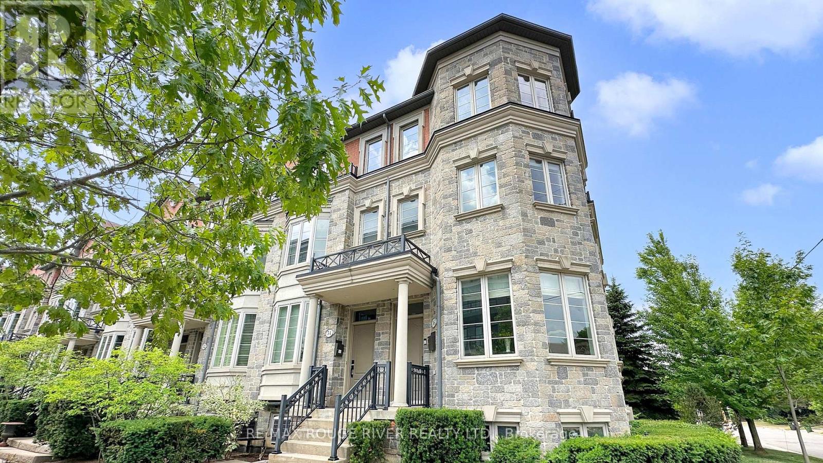 56 Clairtrell Rd, Toronto, ON M2N 3H4