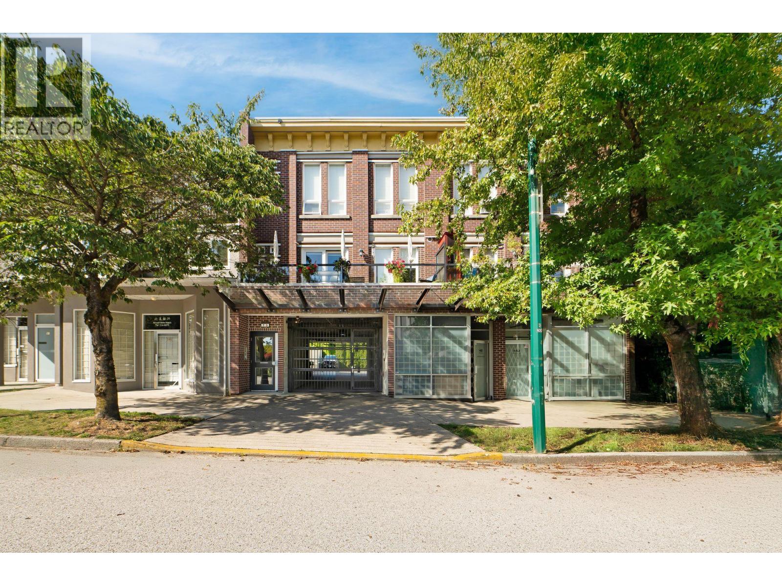 75 N Renfrew Street Unit 201, Vancouver, BC V5K 3N6