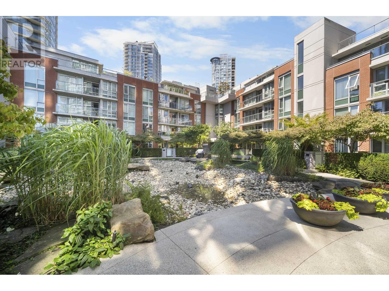 618 Abbott Street Unit 501, Vancouver, BC V6B 0C1