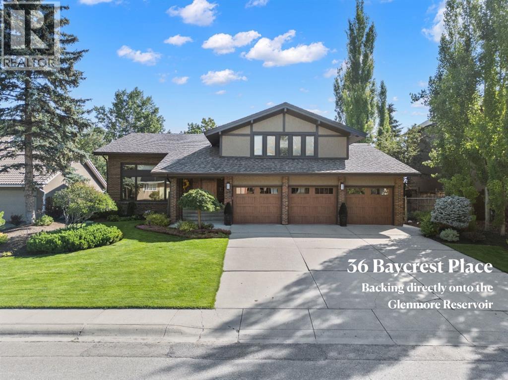 36 Baycrest Pl SW, Calgary, AB T2V 0K6