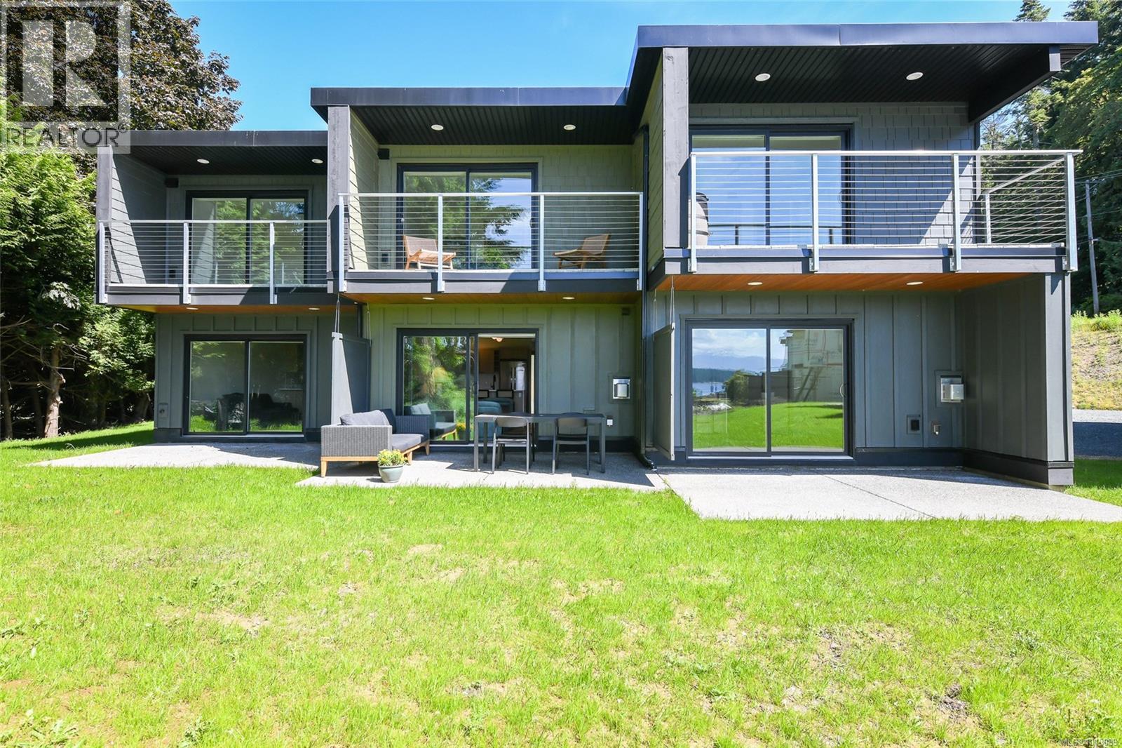 4305 Shingle Spit Rd Unit 213 Rd, Hornby Island, BC V0R 1Z0