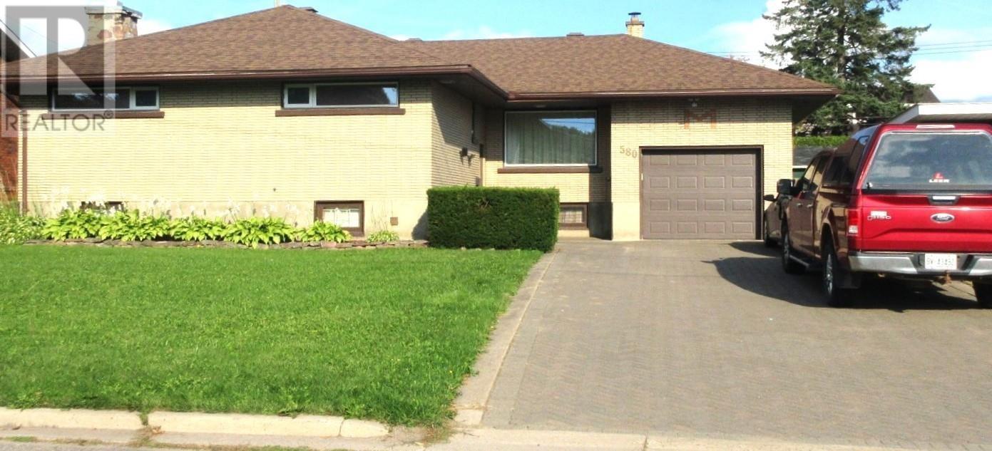 580 Wilson St, Sault Ste. Marie, ON P6B 2L3