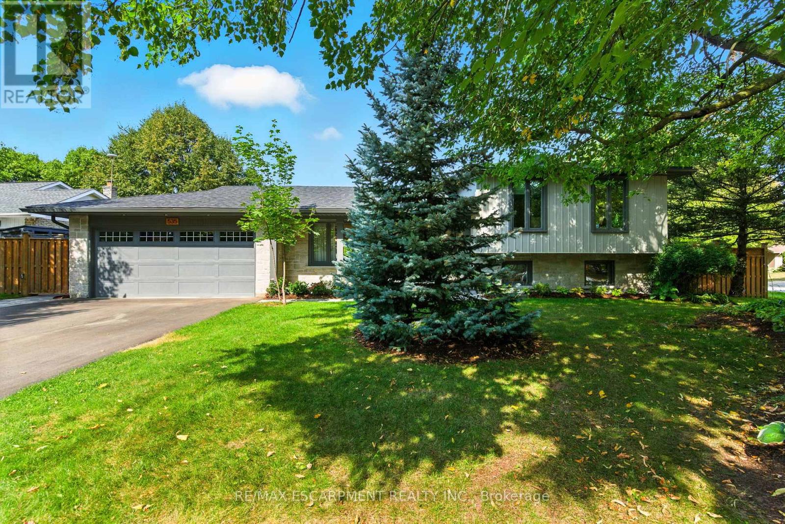 535 Vanguard Cres, Oakville Wo West, ON L6L 5G6