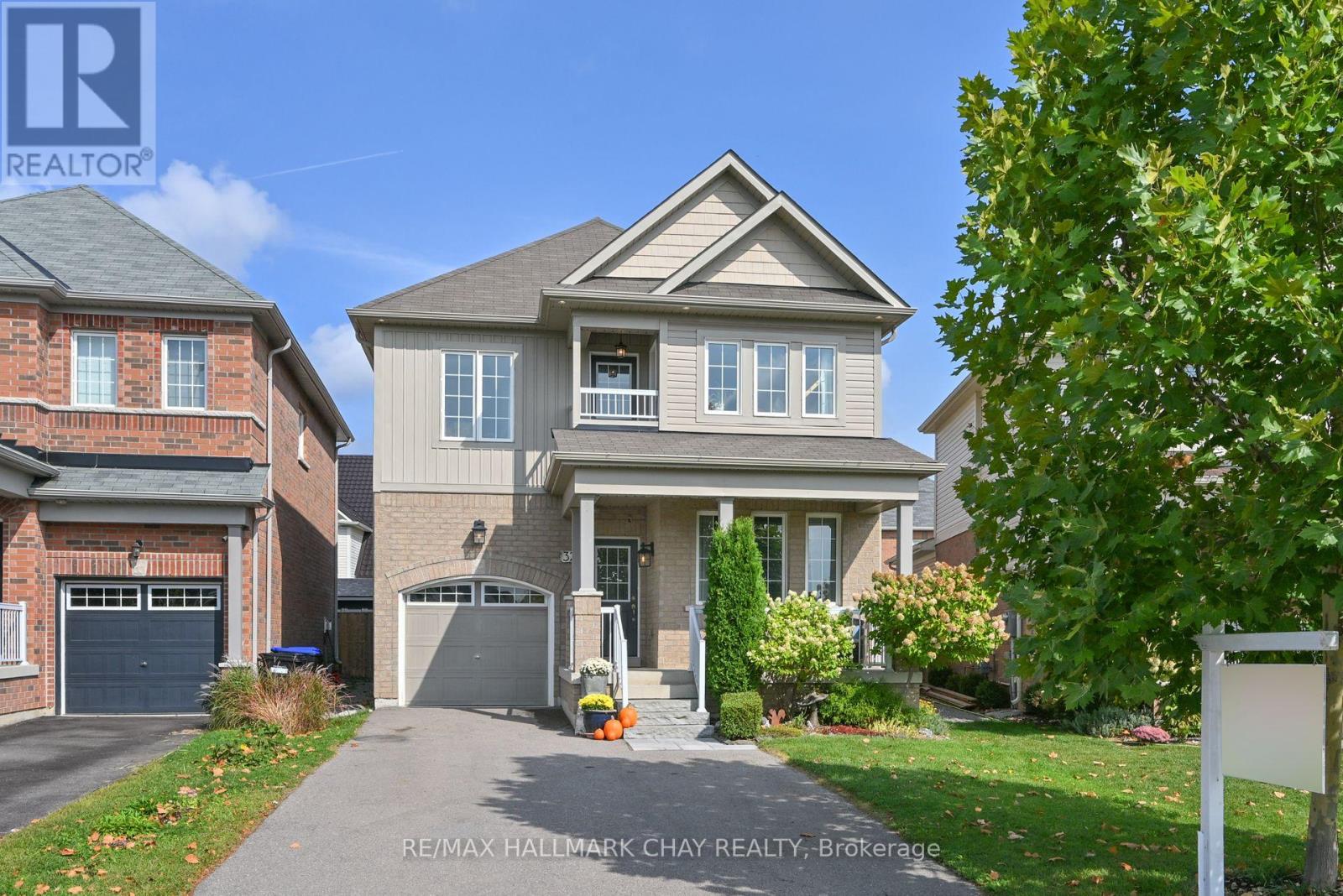 32 Pitel Dr, New Tecumseth, ON L0G 1A0