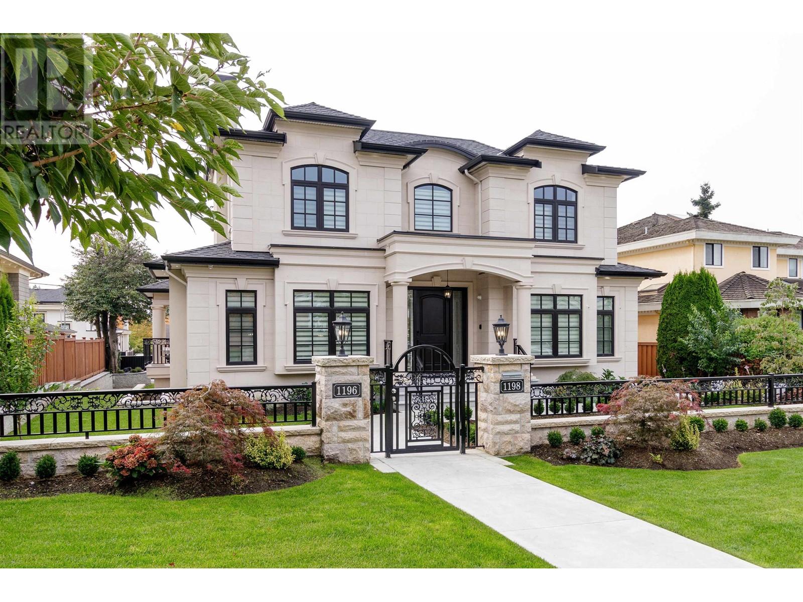 1196 W 48th Ave, Vancouver, BC V6M 2N7