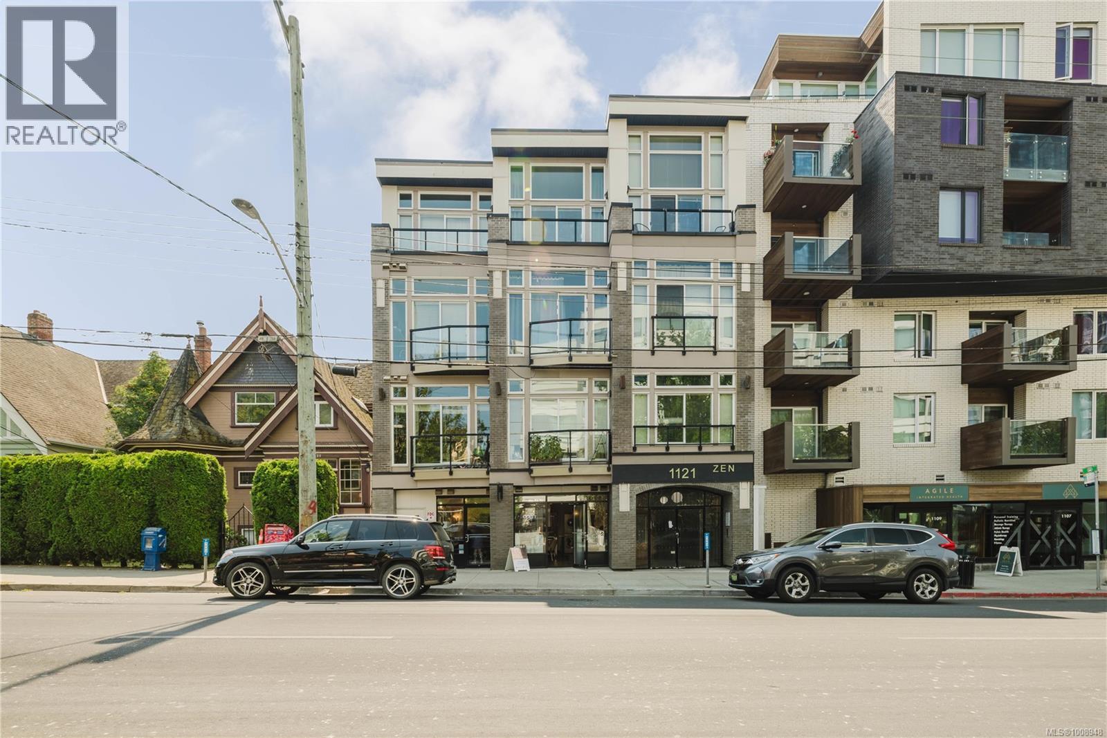 1121 Fort St Unit 308 St, Victoria, BC V8V 3K9