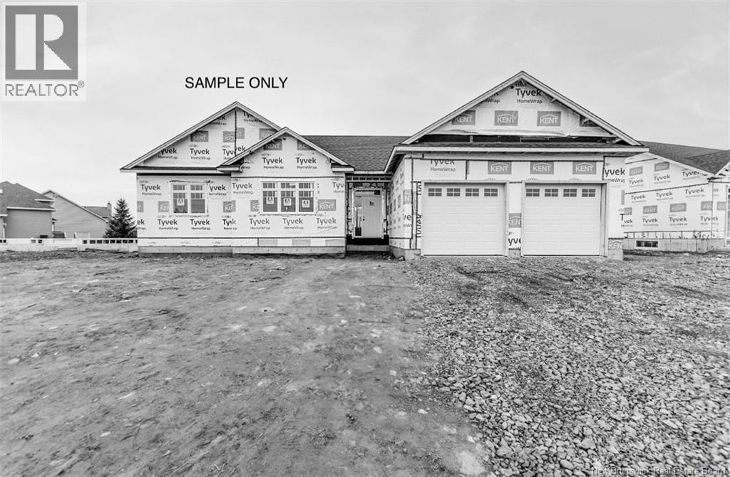 74 Royal Oaks Blvd, Moncton, NB E1H 3L2