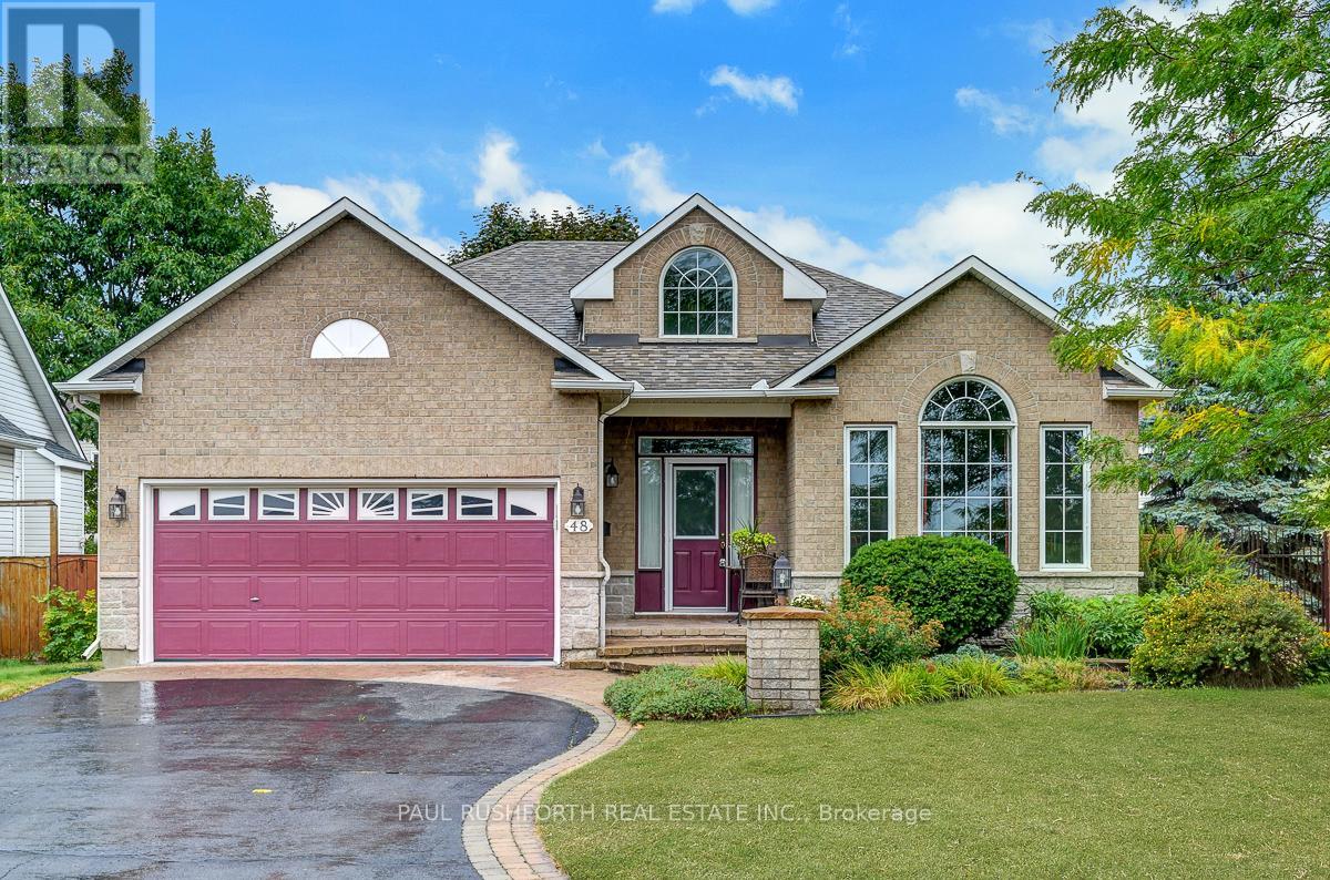 48 Greenhaven Cres, Ottawa, ON K2S 2A5