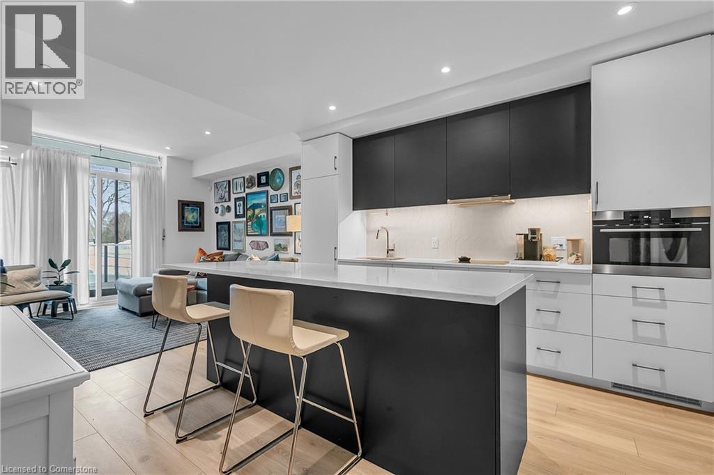741 King Street W Unit 102, Kitchener, ON N2H 1E5