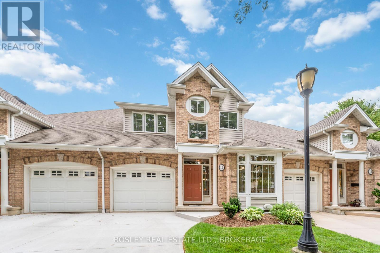 14 308 Queenston St, St. Catharines, ON L2P 2X4