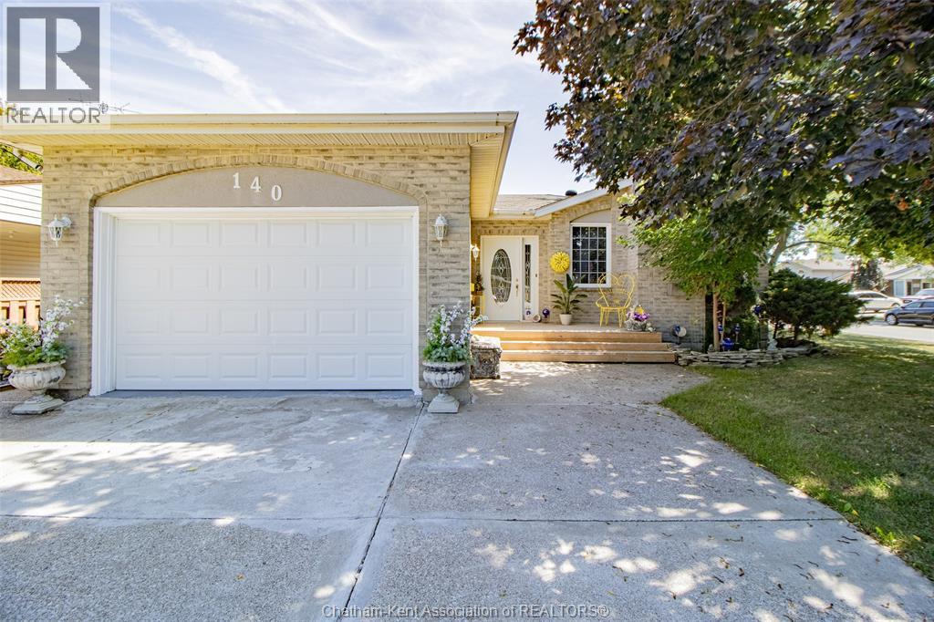 140 Queen St N, Chatham-Kent, ON N0P 2L0