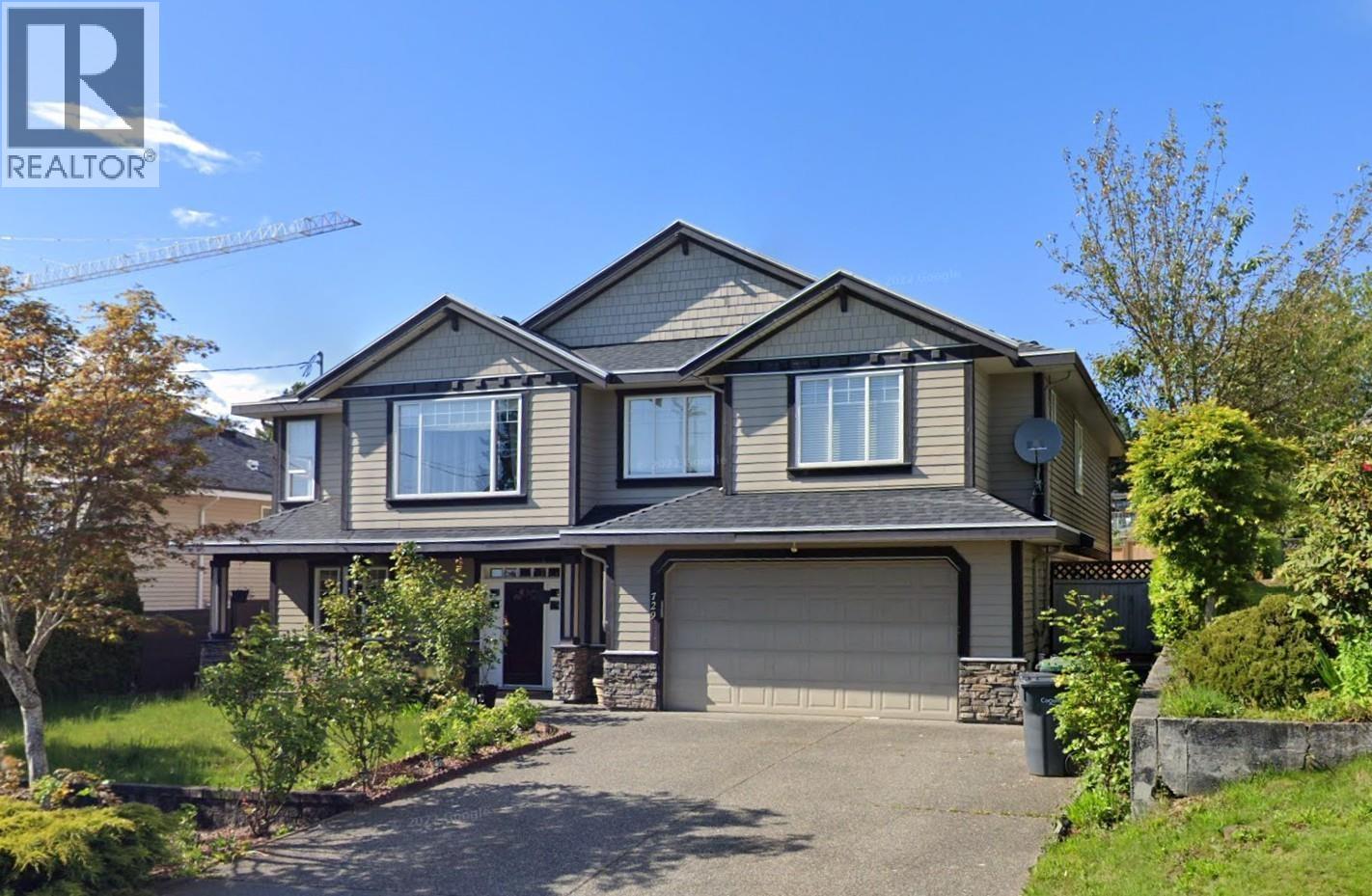 729 Delestre Ave, Coquitlam, BC V3K 2G2