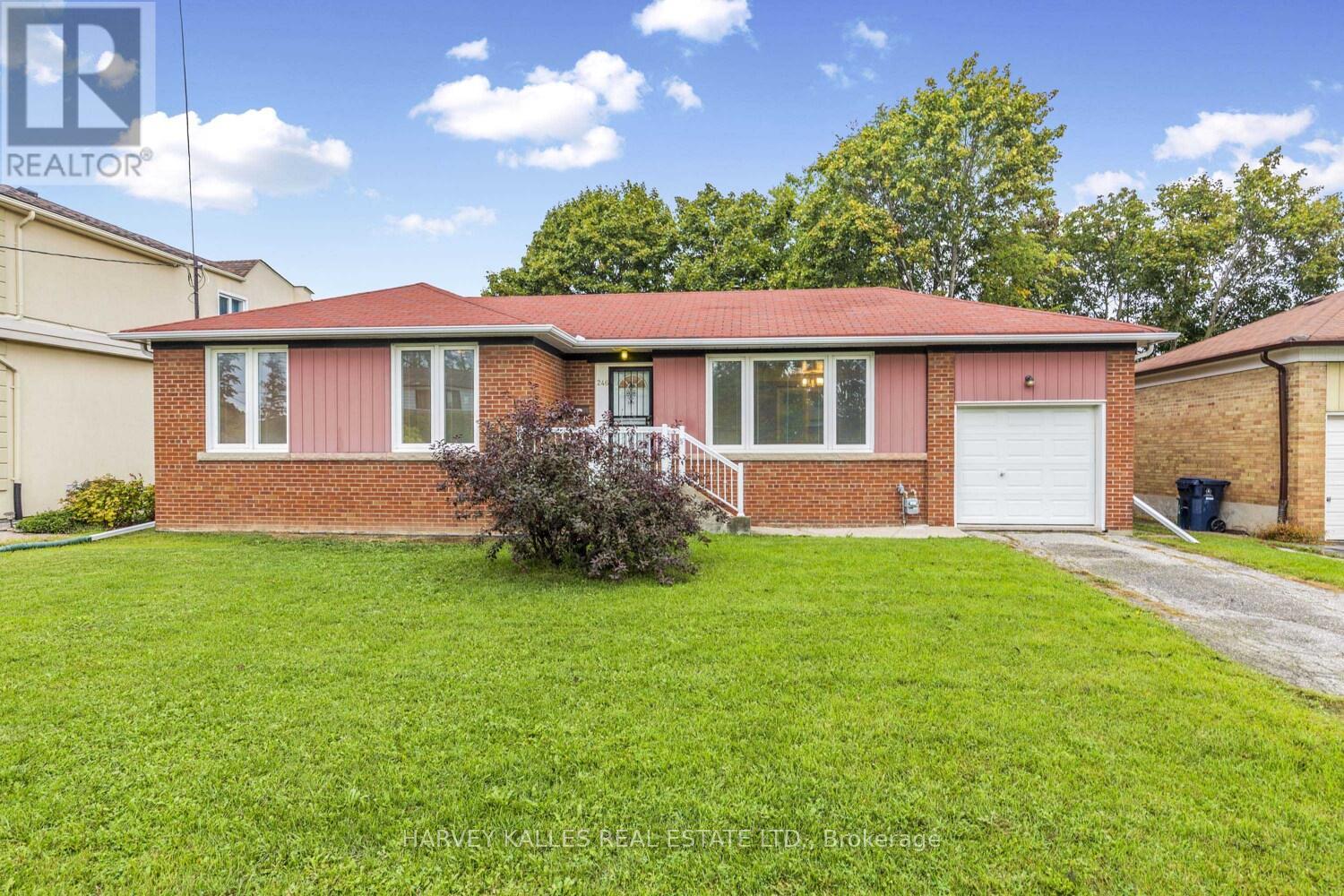 246 Brighton Ave, Toronto, ON M3H 4E7