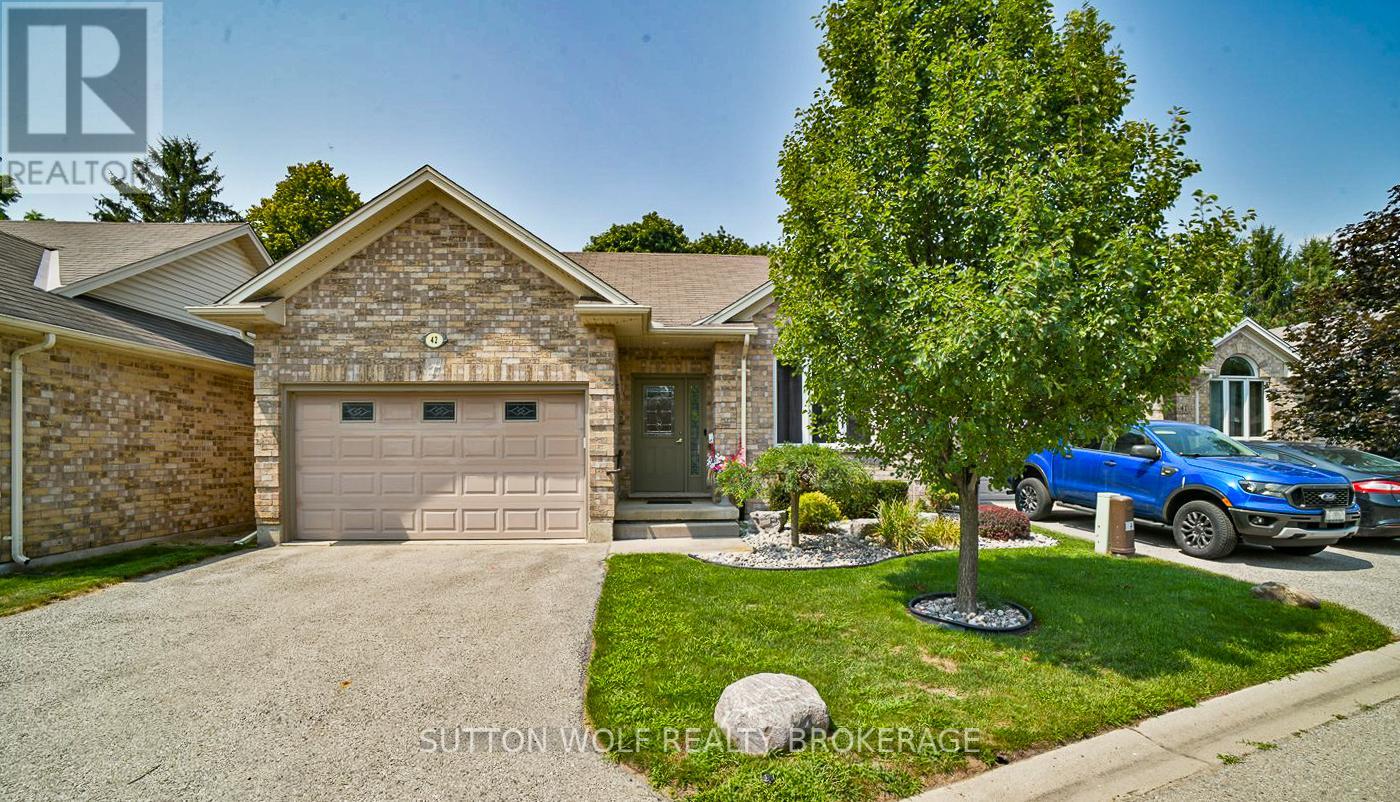 42 375 Scott St E, Strathroy-Caradoc, ON N7G 4G7