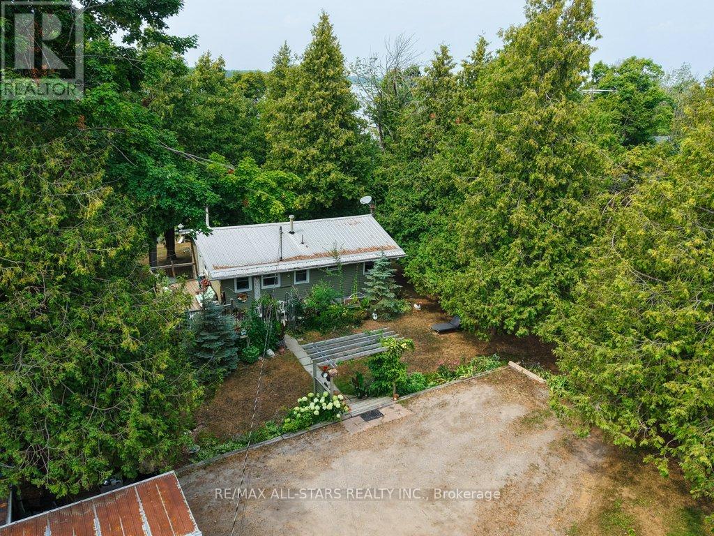 6 Leisure Ln, Kawartha Lakes, ON K9V 4R1