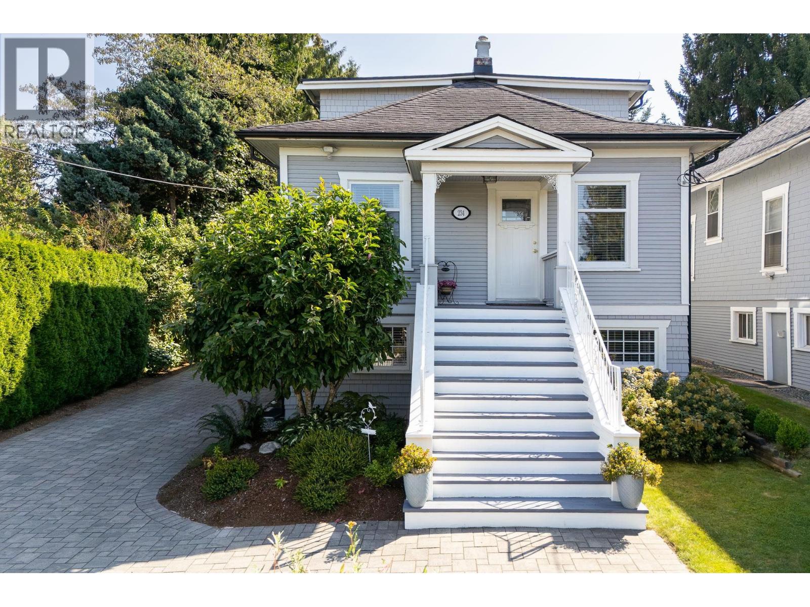 234 Eighth Ave, New Westminster, BC V3L 1Y2