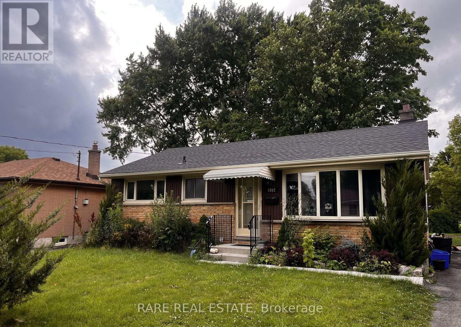 1942 Duluth Cres, London, ON N5V 1H7