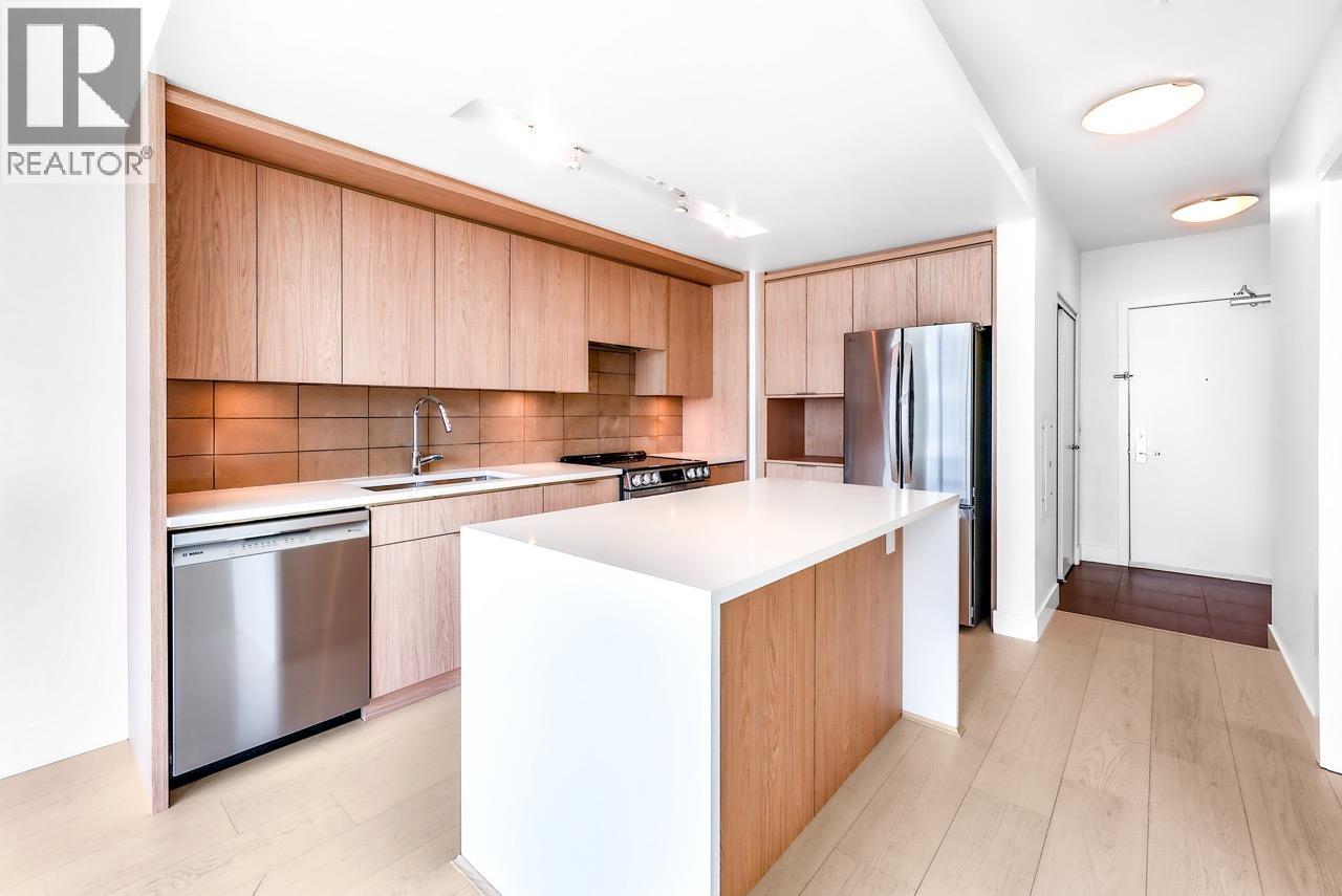 1320 Chesterfield Avenue Unit 1406, North Vancouver, BC V7M 9A7