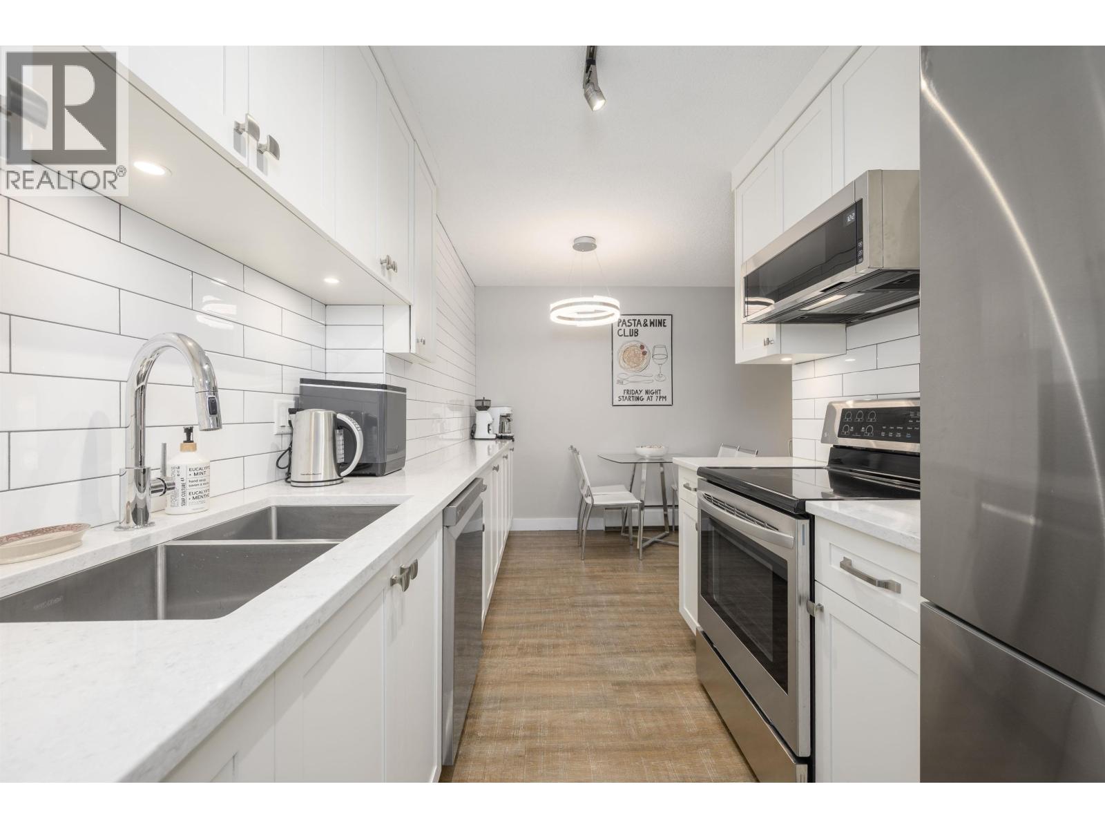 308 W 2nd Street Unit 105, North Vancouver, BC V7M 1E1
