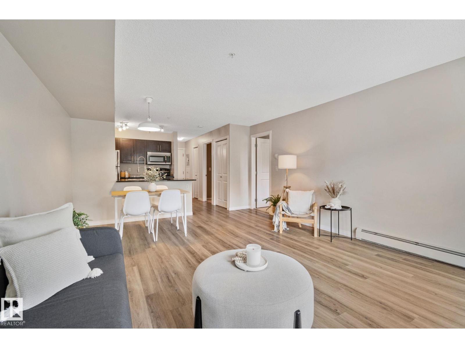 5804 Mullen Place Northwest #210, Edmonton, AB T6R 0W3