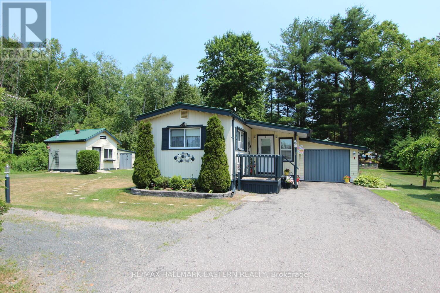 101 Sama Park Rd, Havelock-Belmont-Methuen, ON K0L 1Z0
