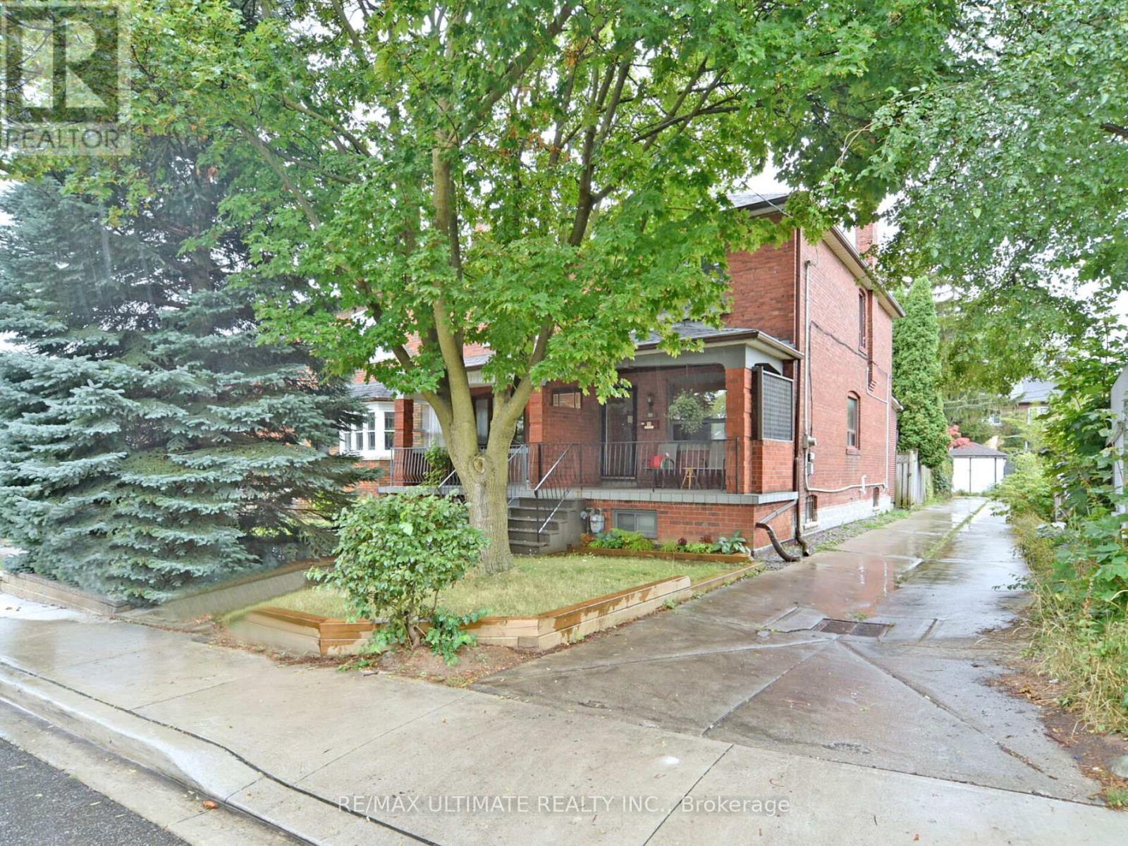 86 Cherrywood Ave, Toronto, ON M6C 2X3
