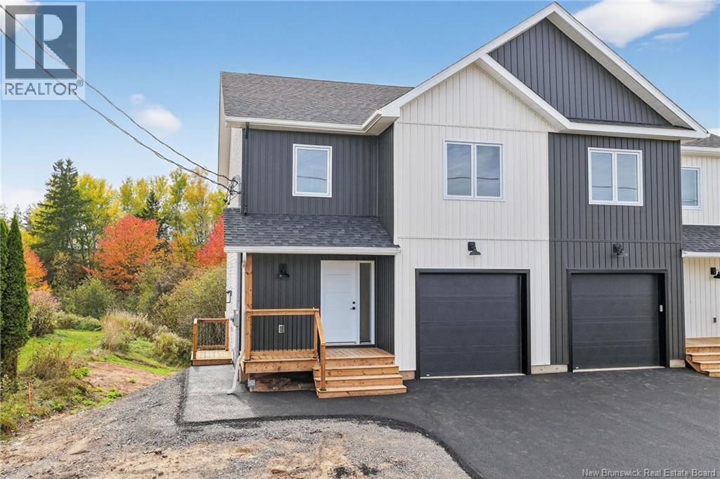 896 Ryan St, Moncton, NB E1G 2V9