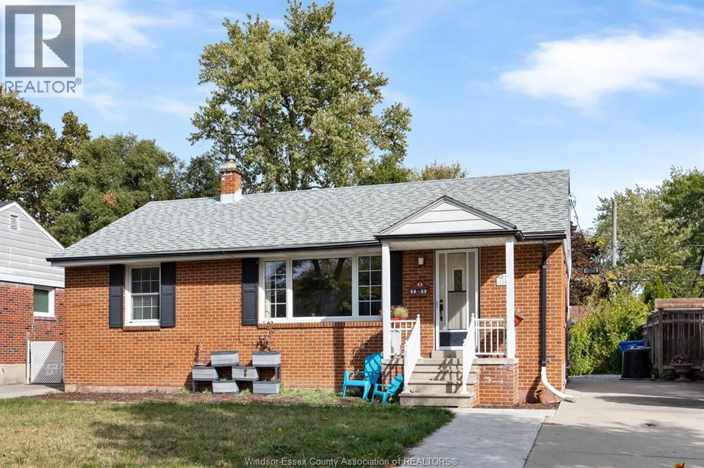 1160 Isabelle Pl, Windsor, ON N8S 3B4