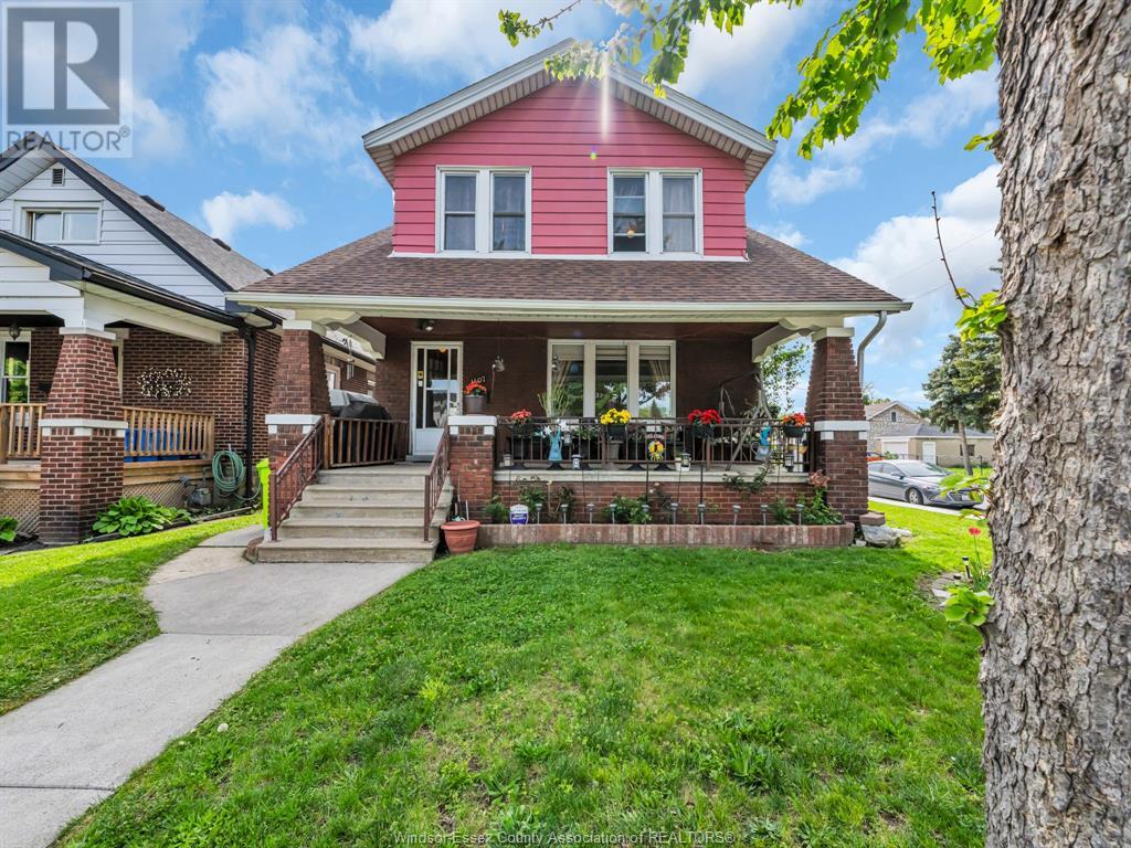 1407 Hall, Windsor, ON N8X 4R5