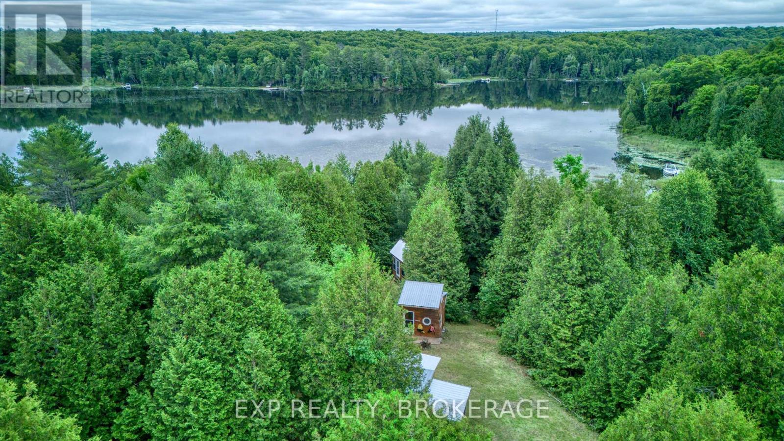1129 Farm Lake Ln, North Frontenac, ON K0H 1C0