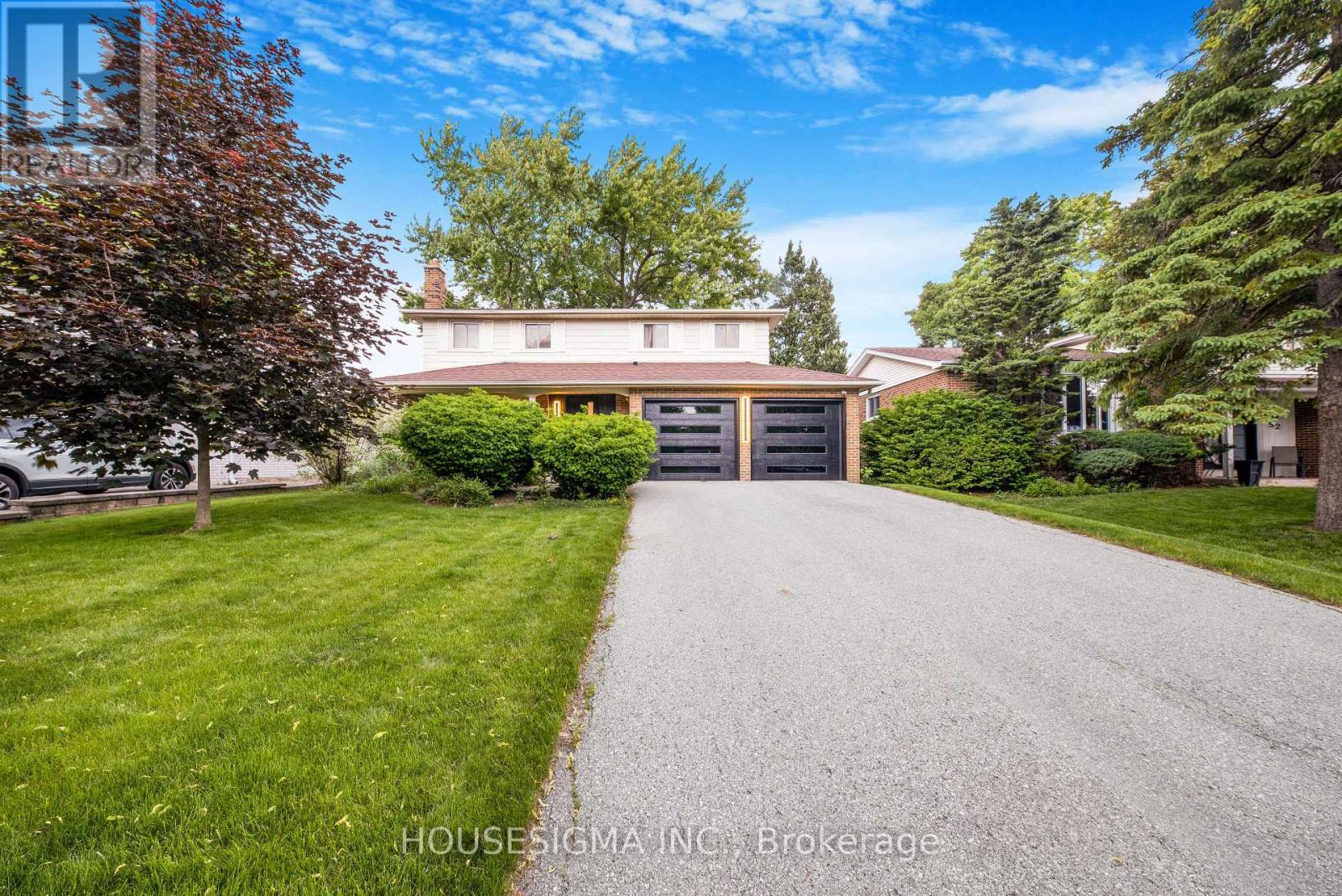 50 Royal Orchard Blvd, Markham, ON L3T 3C5