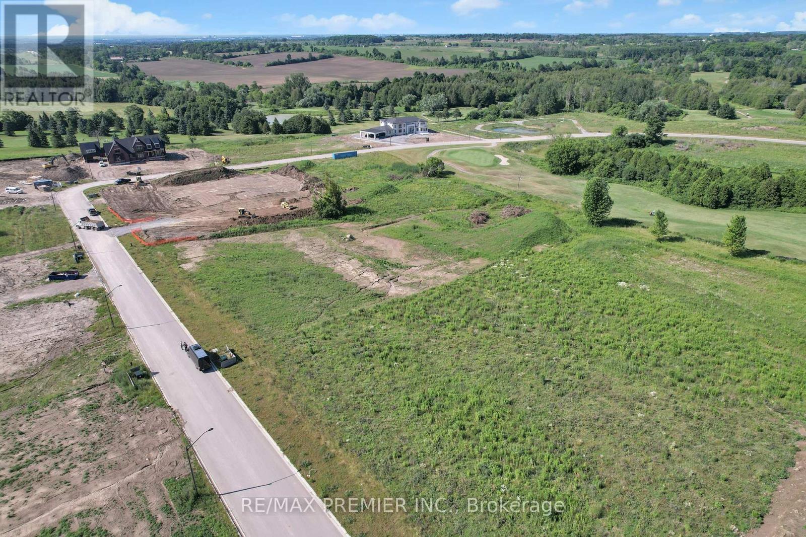 66 Franklin Crescent #23, Whitby, ON L1M 1N1