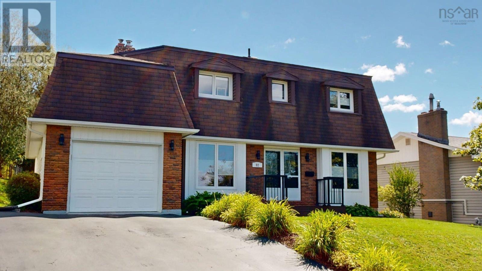 92 Spring Ave, Dartmouth, NS B2W 4C6