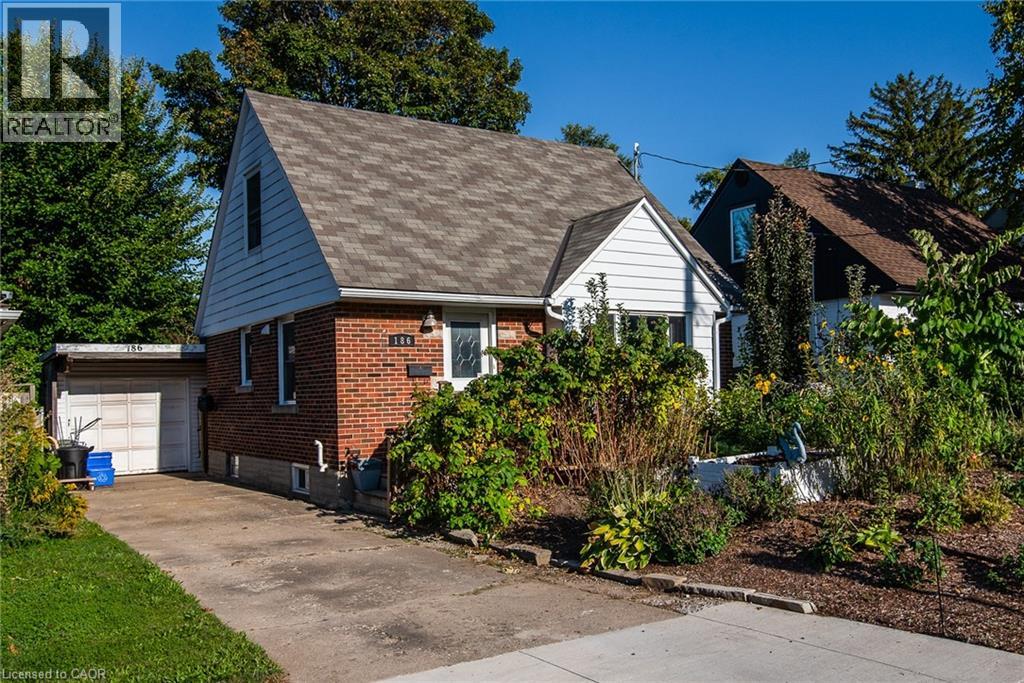 186 Highland Rd E, Kitchener, ON N2M 3W2