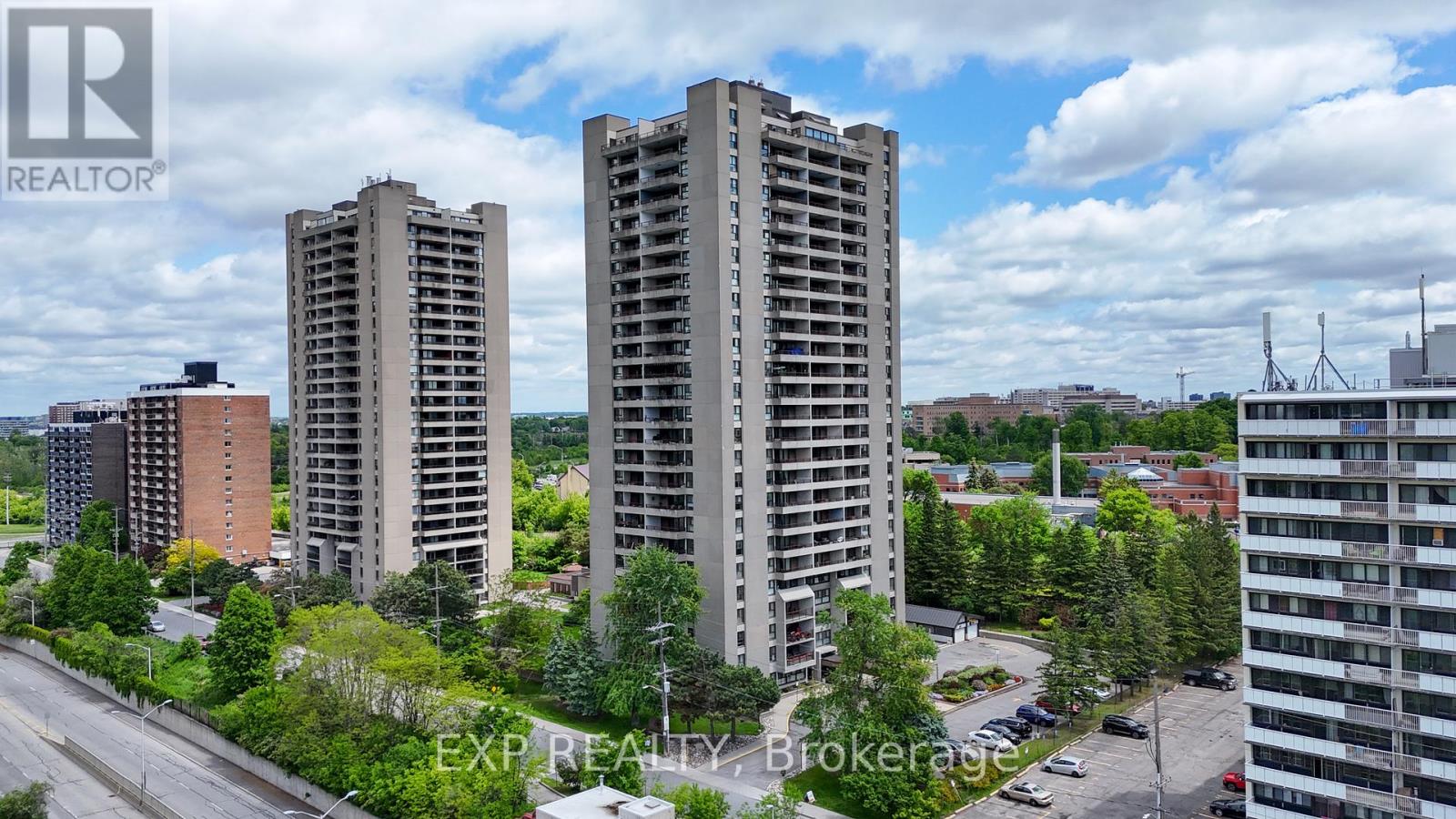 809 1785 Frobisher Ln, Ottawa, ON K1G 3T7