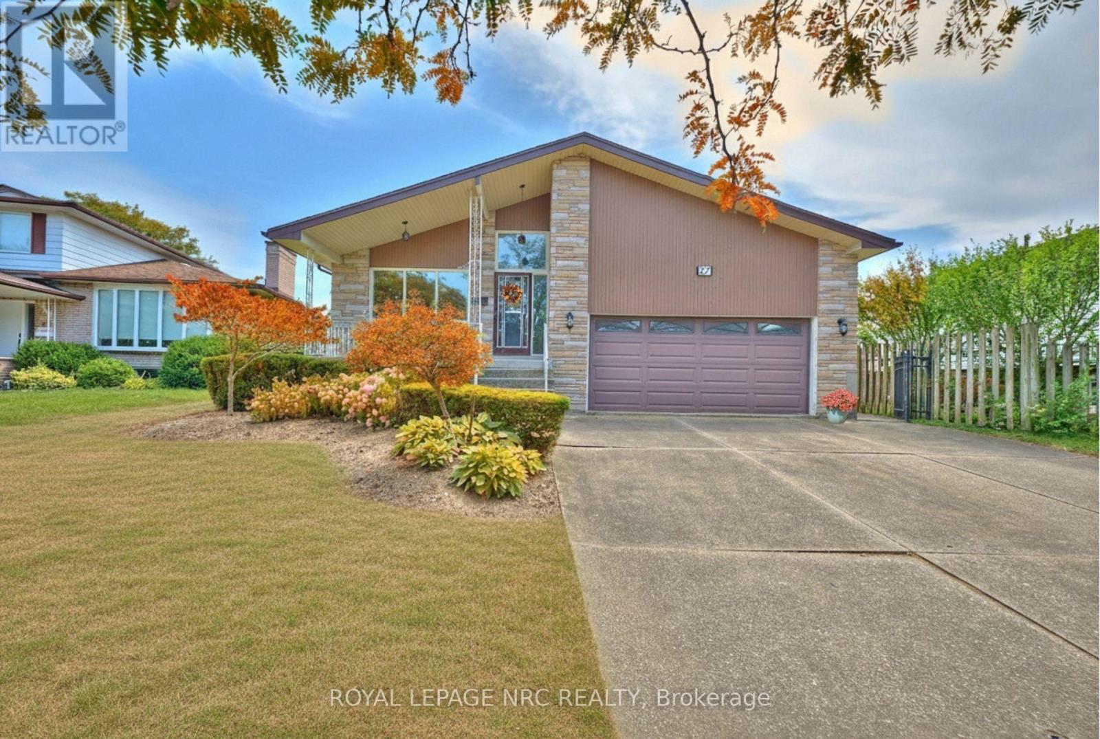 27 Orlando Dr, St. Catharines, ON L2N 6V5