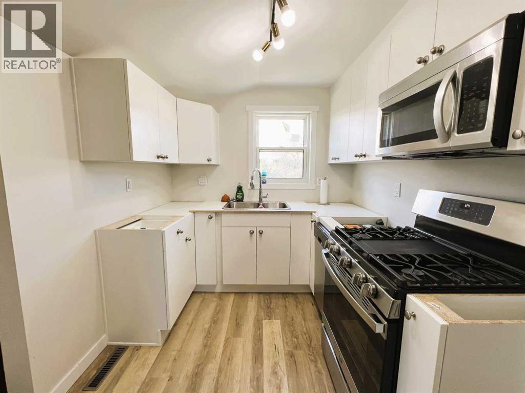 409 Illingworth Ave, Suffield, AB T0J 2N0