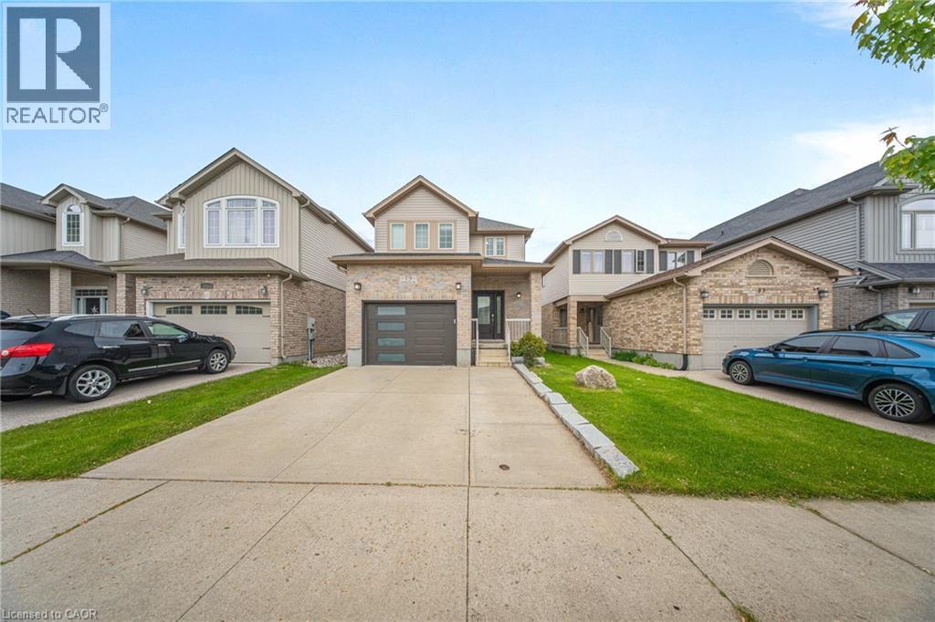 79 Hinrichs Cres, Cambridge, ON N1T 0A8