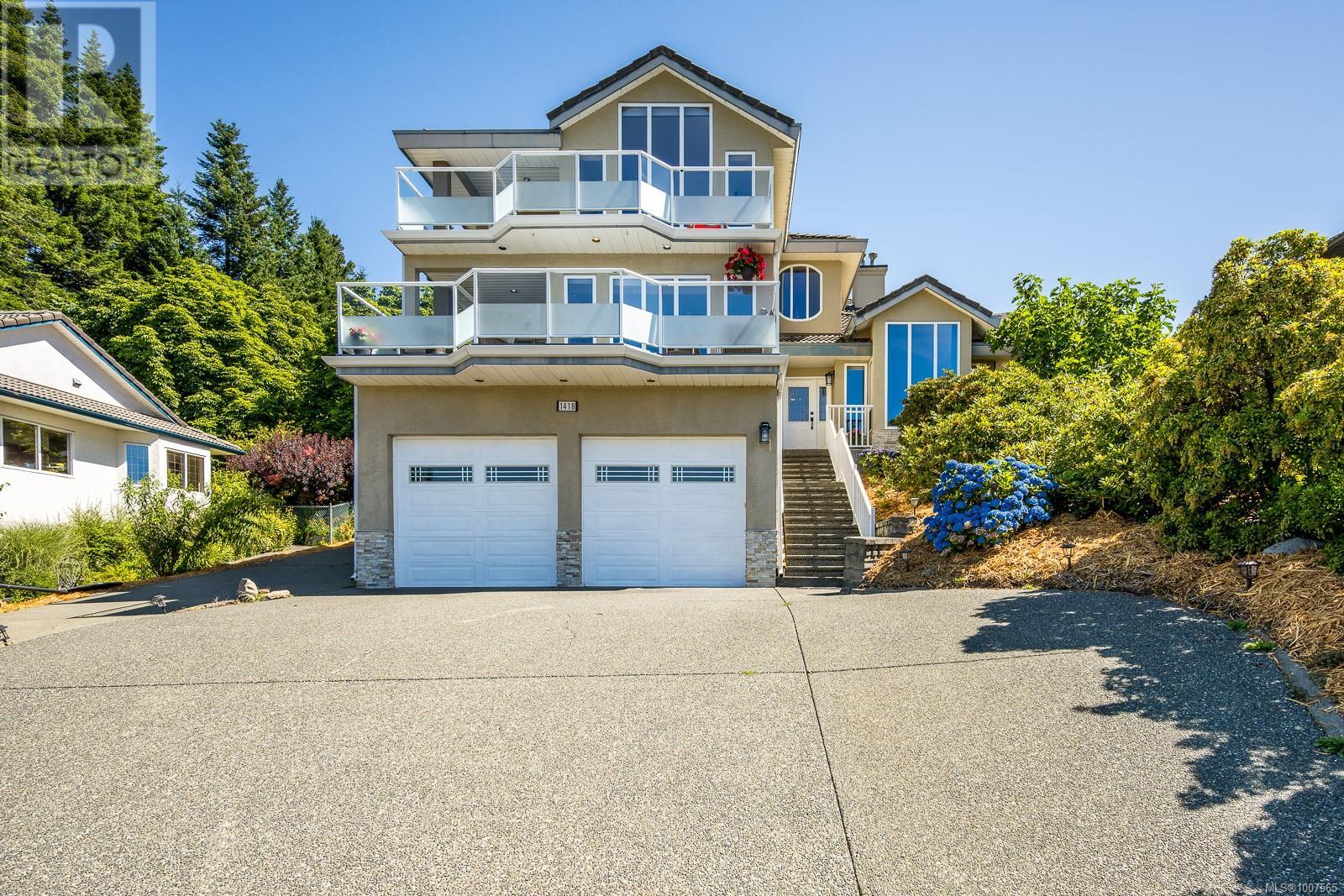 1418 Valley View Dr, Courtenay, BC V9N 8T3