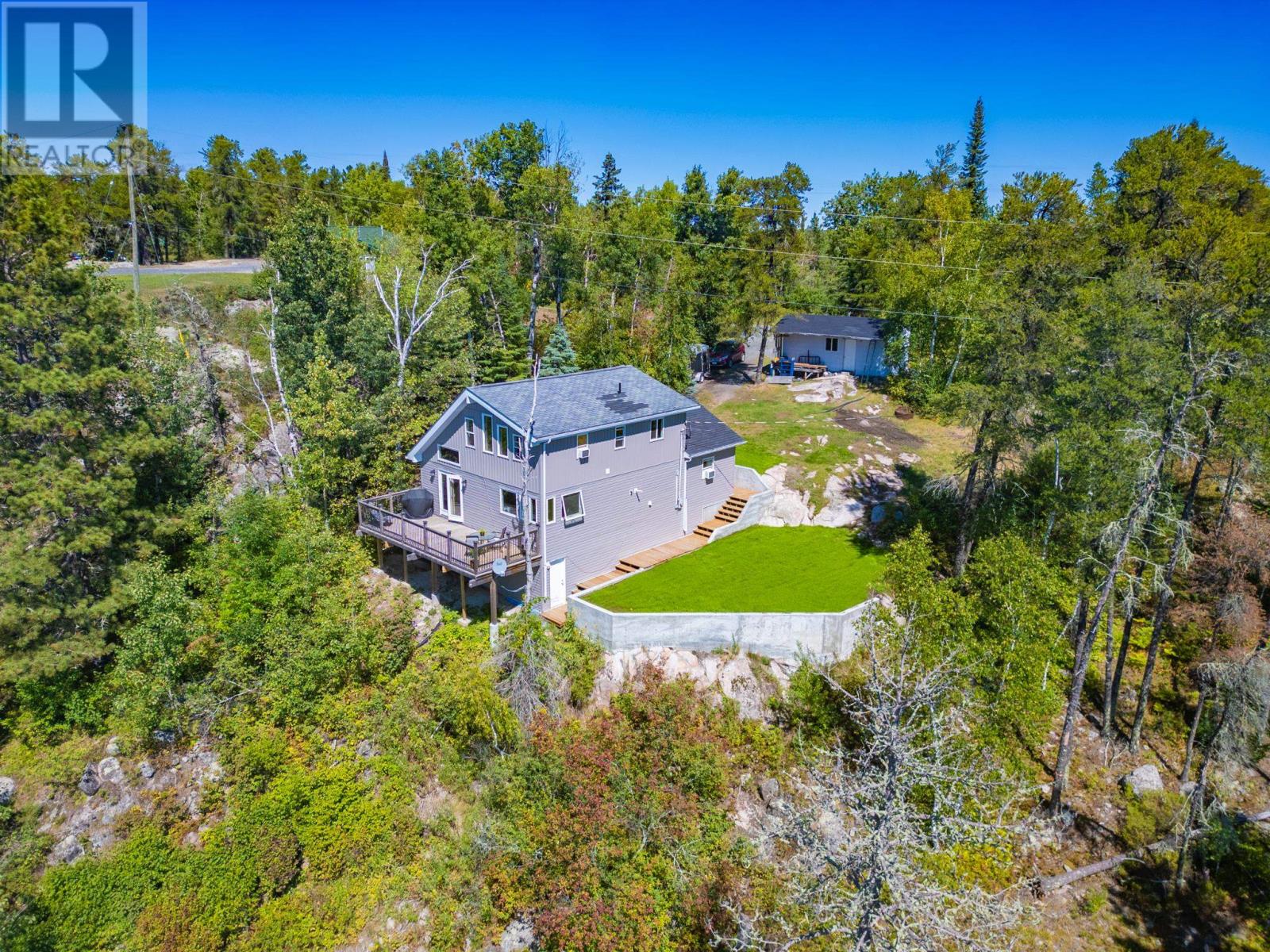 109 Alcock Lake Rd, Kenora, ON P9N 0B7