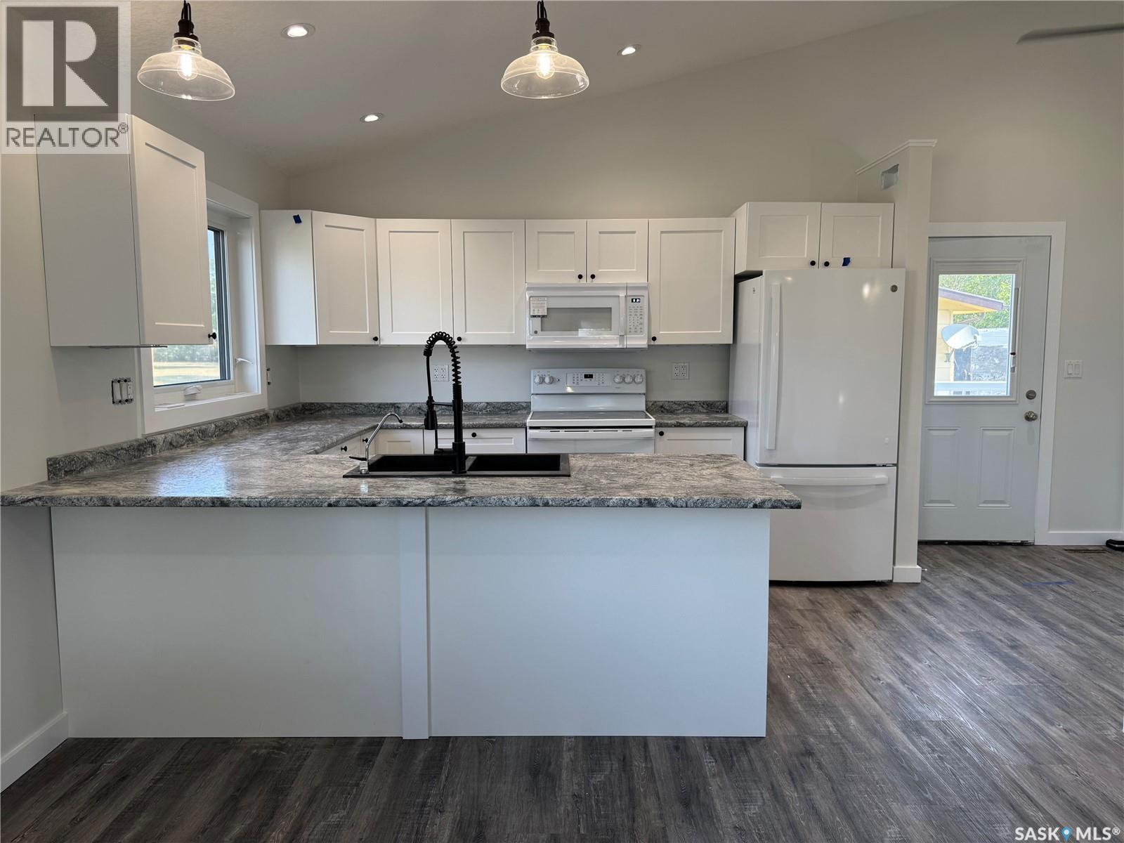 109 Ash St, Wolseley, SK S0G 5H0