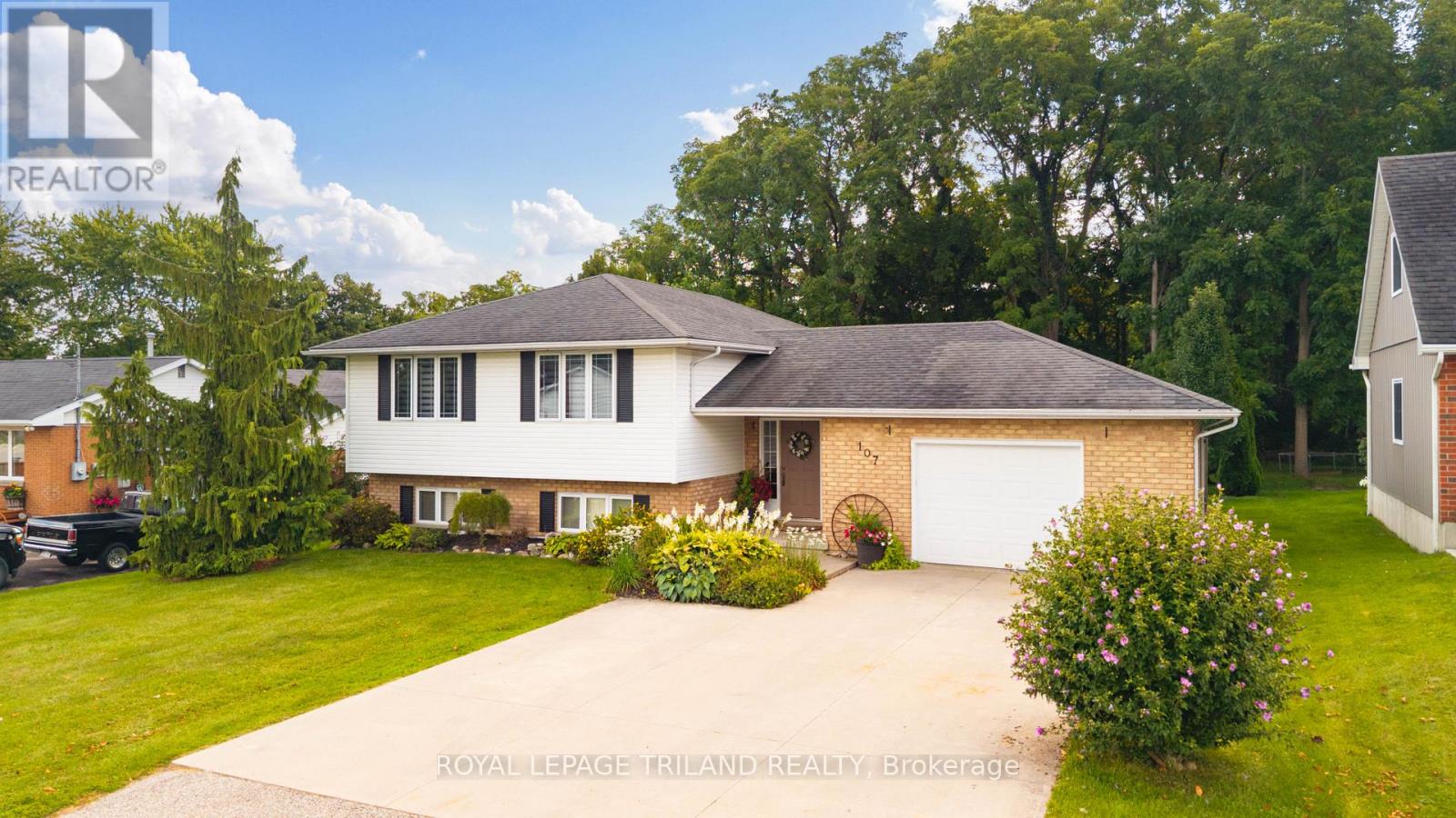 107 Mckellar St, Southwest Middlesex, ON N0L 1M0