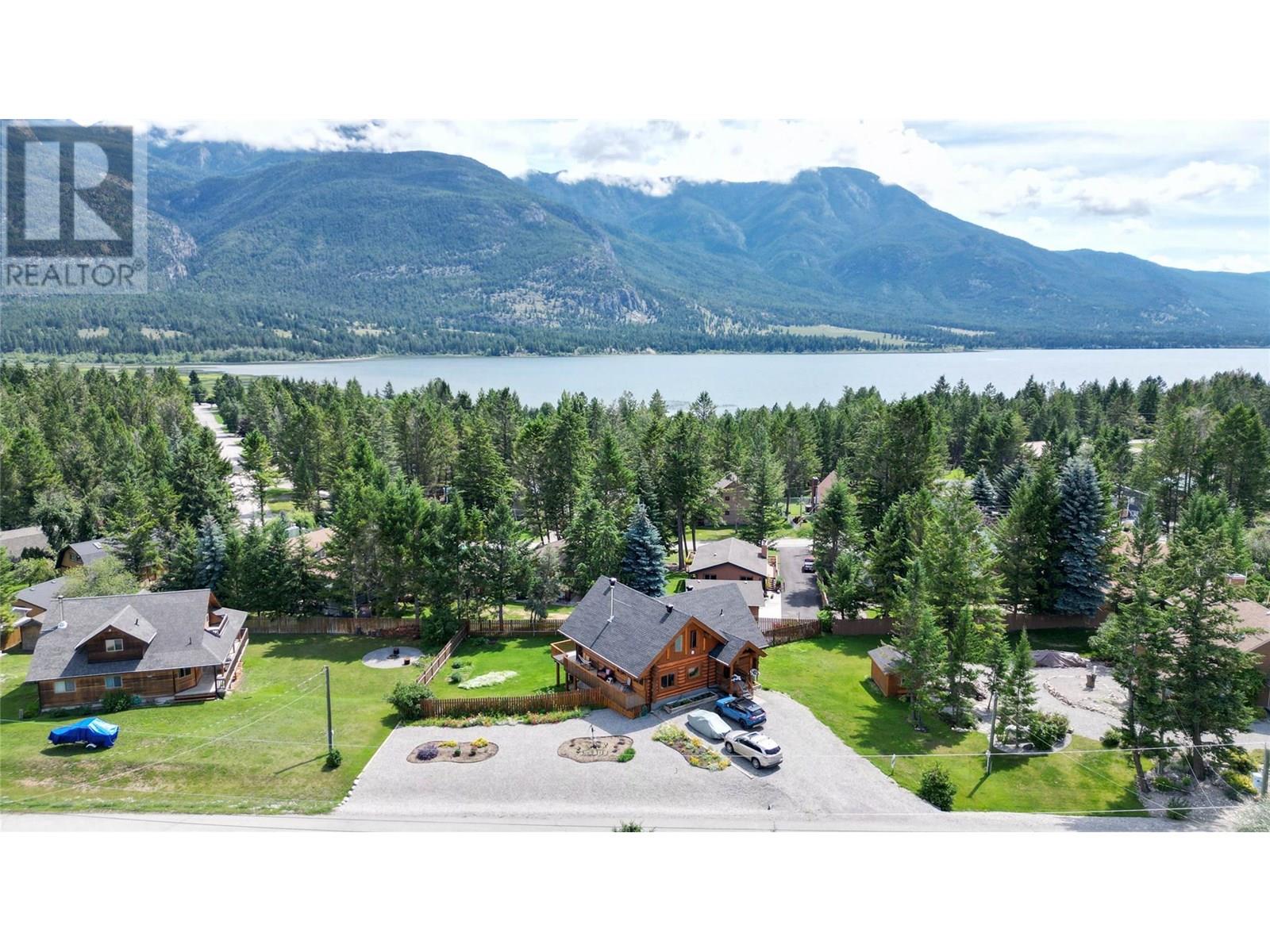 4596 Purcell Dr, Fairmont Hot Springs, BC V0B 1L2