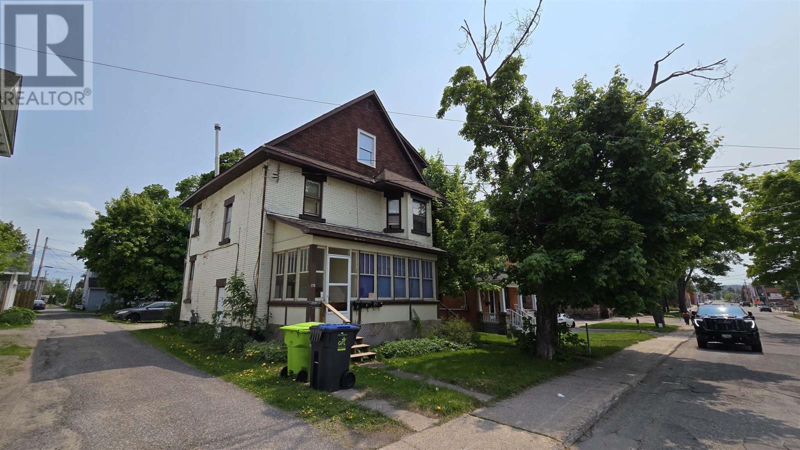 178 Spring St, Sault Ste. Marie, ON P6A 3A5