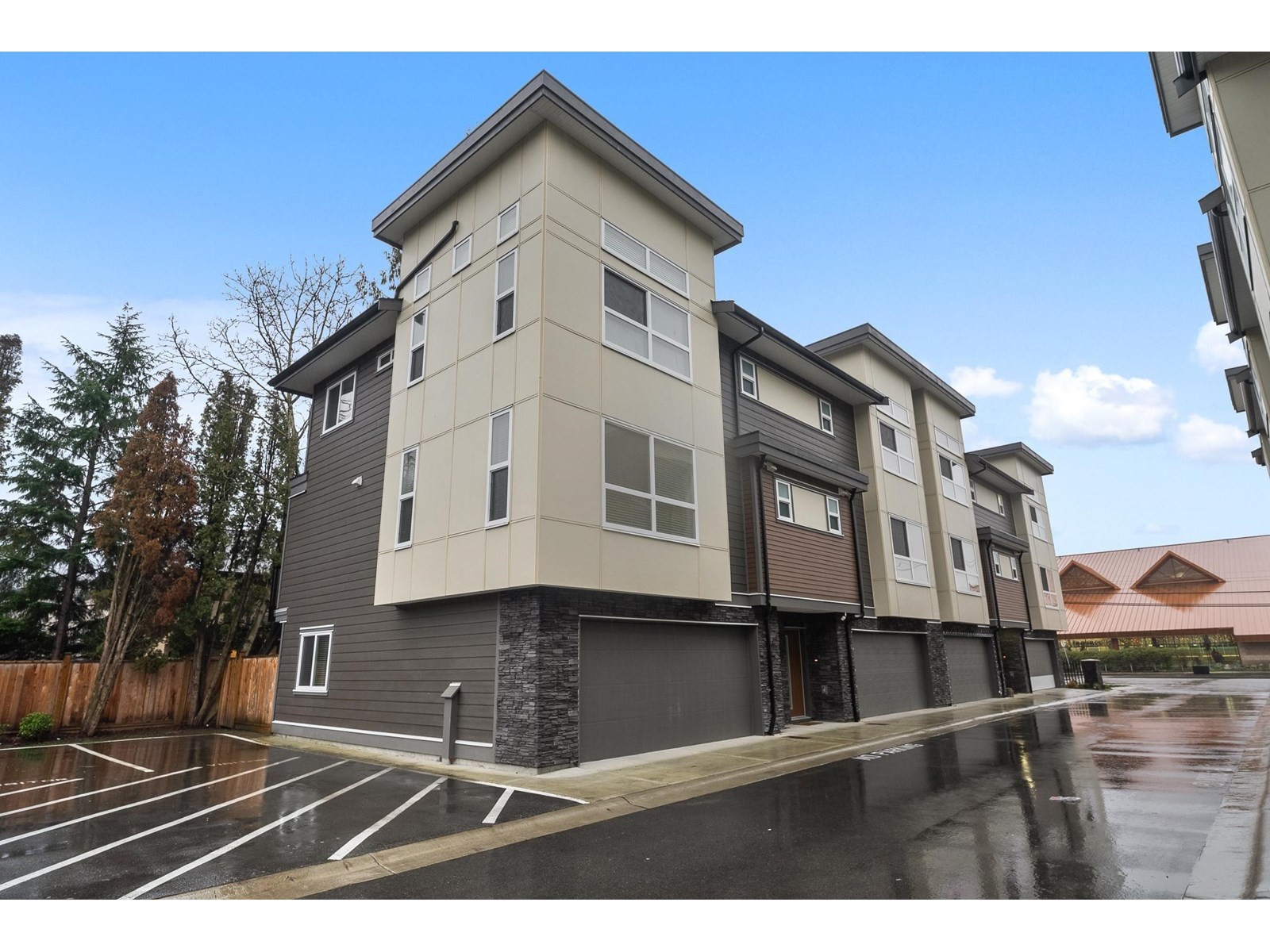 34703 Old Yale Road Unit 4, Abbotsford, BC V3G 1C2